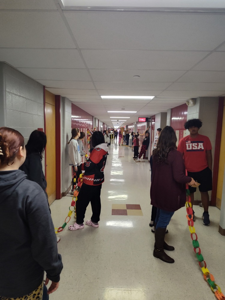GMS students have been busy! If you noticed the festive decor around school- it was due to the student council's thankful activities that each tribe participated in! 