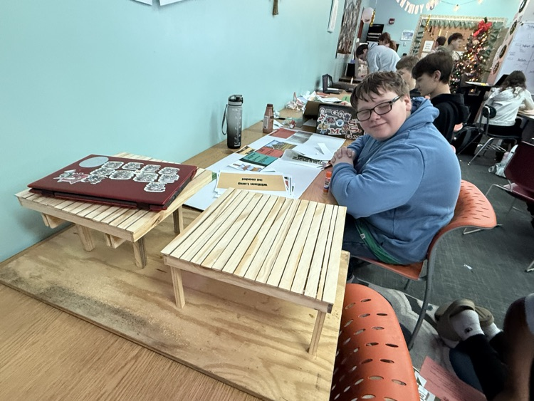 GMS 8th grade students have been working hard all quarter long preparing for their career capstone projects! Tomorrow is the big showcase where they will show it all off to classmates and parents!