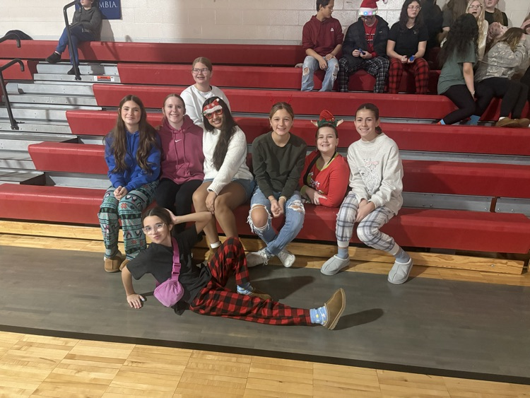 GMS students had a wonderful time at their grade level dances on Friday! It was a great way to close out the quarter and kick off winter break!