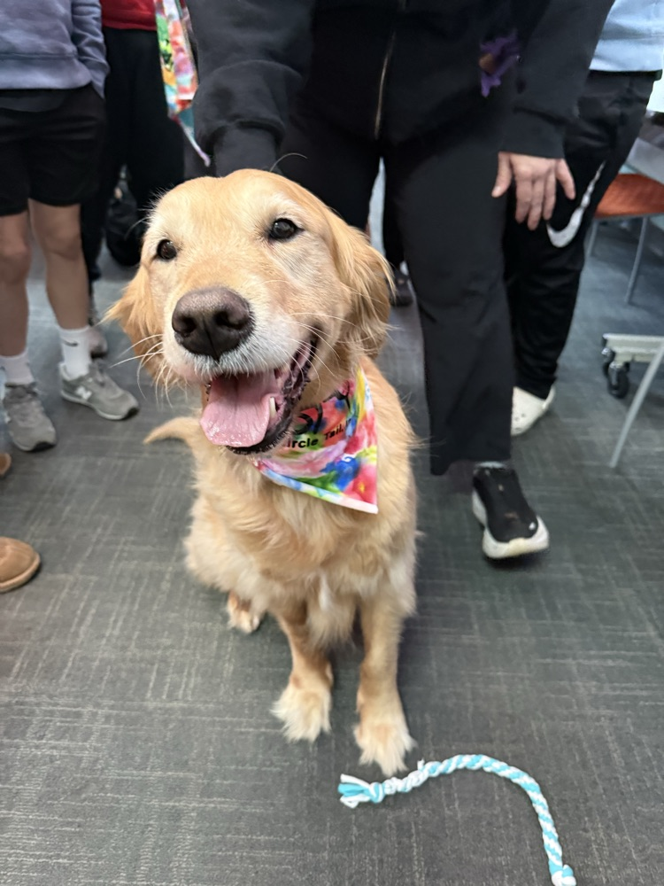 Students visit with Circle Tail ambassadors!