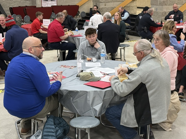 Huge shoutout to the students who represented Goshen today at the Business Advisory Council meeting!