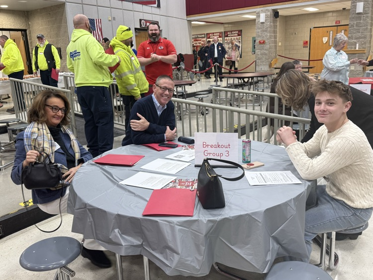 Huge shoutout to the students who represented Goshen today at the Business Advisory Council meeting!