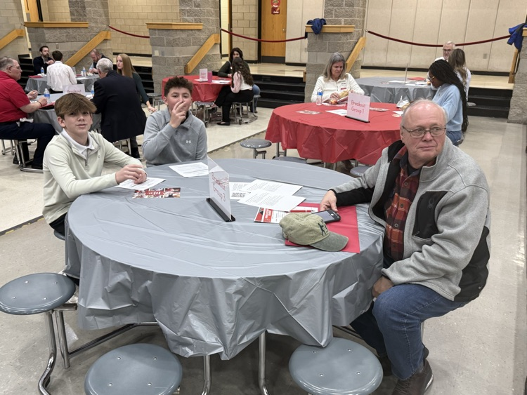 Huge shoutout to the students who represented Goshen today at the Business Advisory Council meeting!