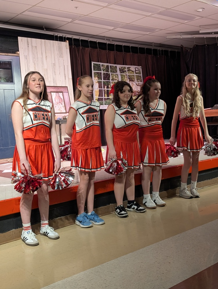 The GMS drama club presented their play, “It’s a Mad House,” over the past weekend. What an amazing show! 