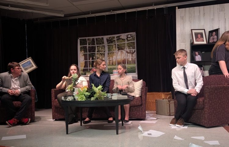 The GMS drama club presented their play, “It’s a Mad House,” over the past weekend. What an amazing show! 