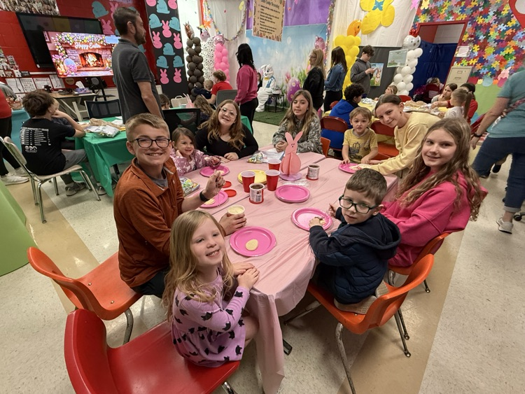 The Goshen Middle School Leo Club had a very eggciting time hosting Mrs. Burns’s full day preschool class for the Bunny Tails and Treats event today