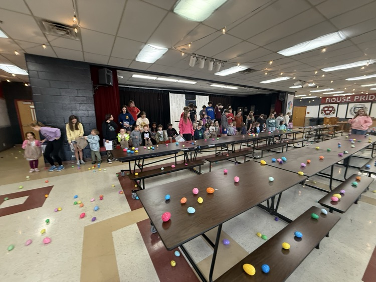 The Goshen Middle School Leo Club had a very eggciting time hosting Mrs. Burns’s full day preschool class for the Bunny Tails and Treats event today