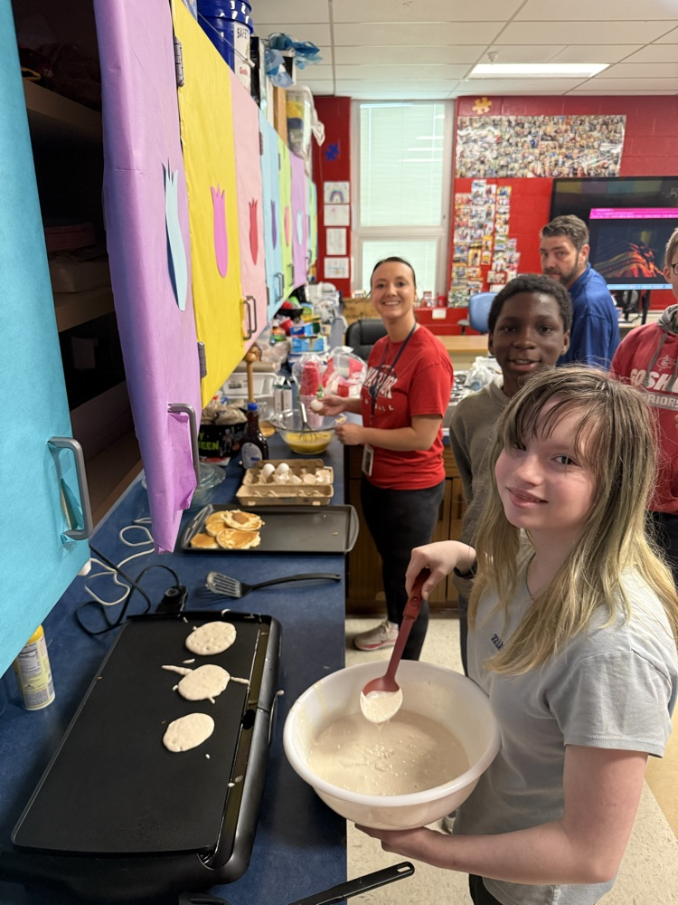 Students in Mrs. Mirus’s class enjoyed learning how to make biscuits and gravy, pancakes and scrambled eggs this morning. The results were delicious! #lifeskills