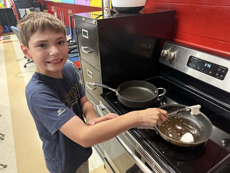 Students in Mrs. Mirus’s class enjoyed learning how to make biscuits and gravy, pancakes and scrambled eggs this morning. The results were delicious! #lifeskills