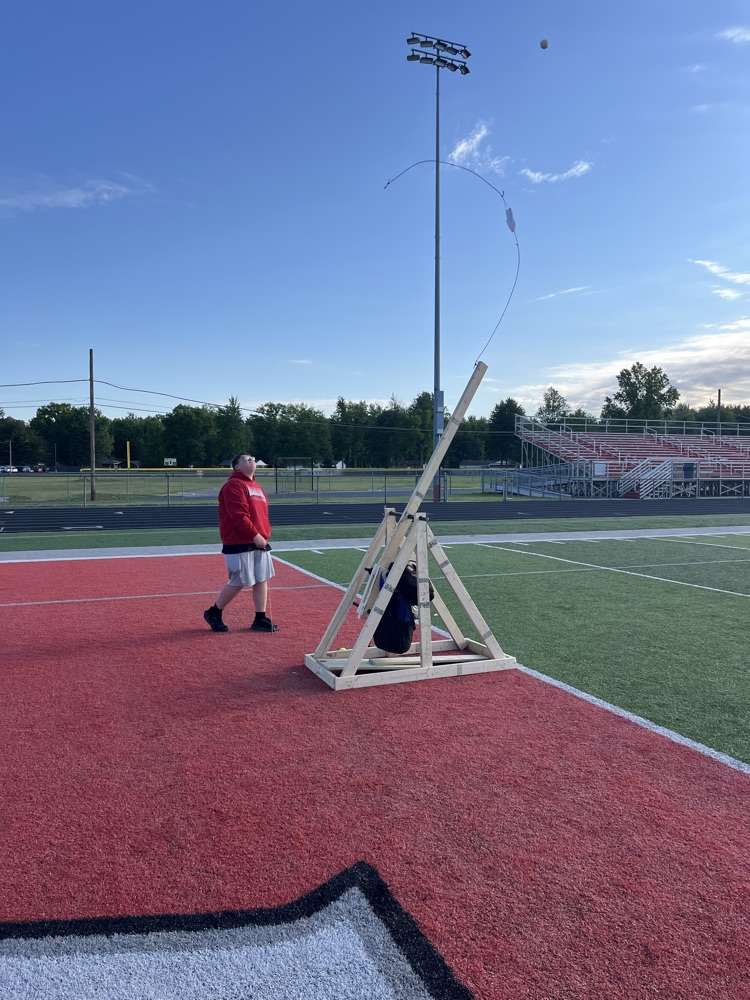 For a culminating 8th grade project Ms. Verschoor’s Wood Shop class made a trebuchet!! 50 yards is the current maximum distance.