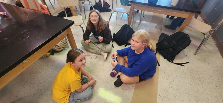 GMS students in Mrs. Mink's art classes have been super creative this week! She offers Crocheting and Doodling as a selection and here are some photos from this week!