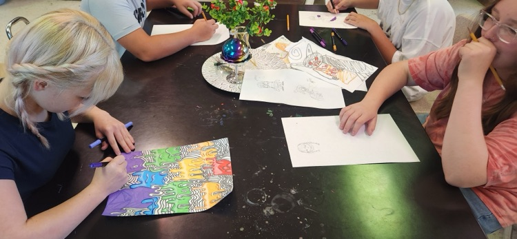 GMS students in Mrs. Mink's art classes have been super creative this week! She offers Crocheting and Doodling as a selection and here are some photos from this week!