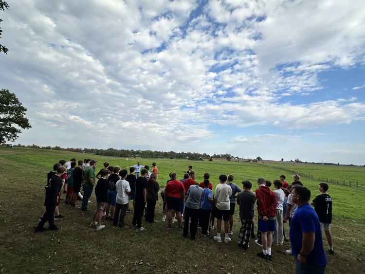 🇺🇸Our 8th graders kicked off their Washington, D.C. trip today with an unforgettable first stop in Gettysburg!