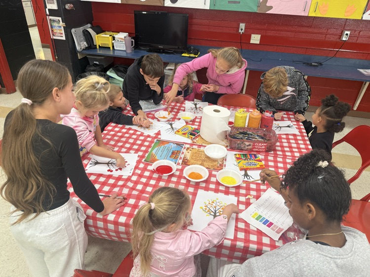 The Goshen Middle School Leo Club had a fun time hosting Mrs. Burns’s full day preschool class for the Fall on the Farm event this morning.