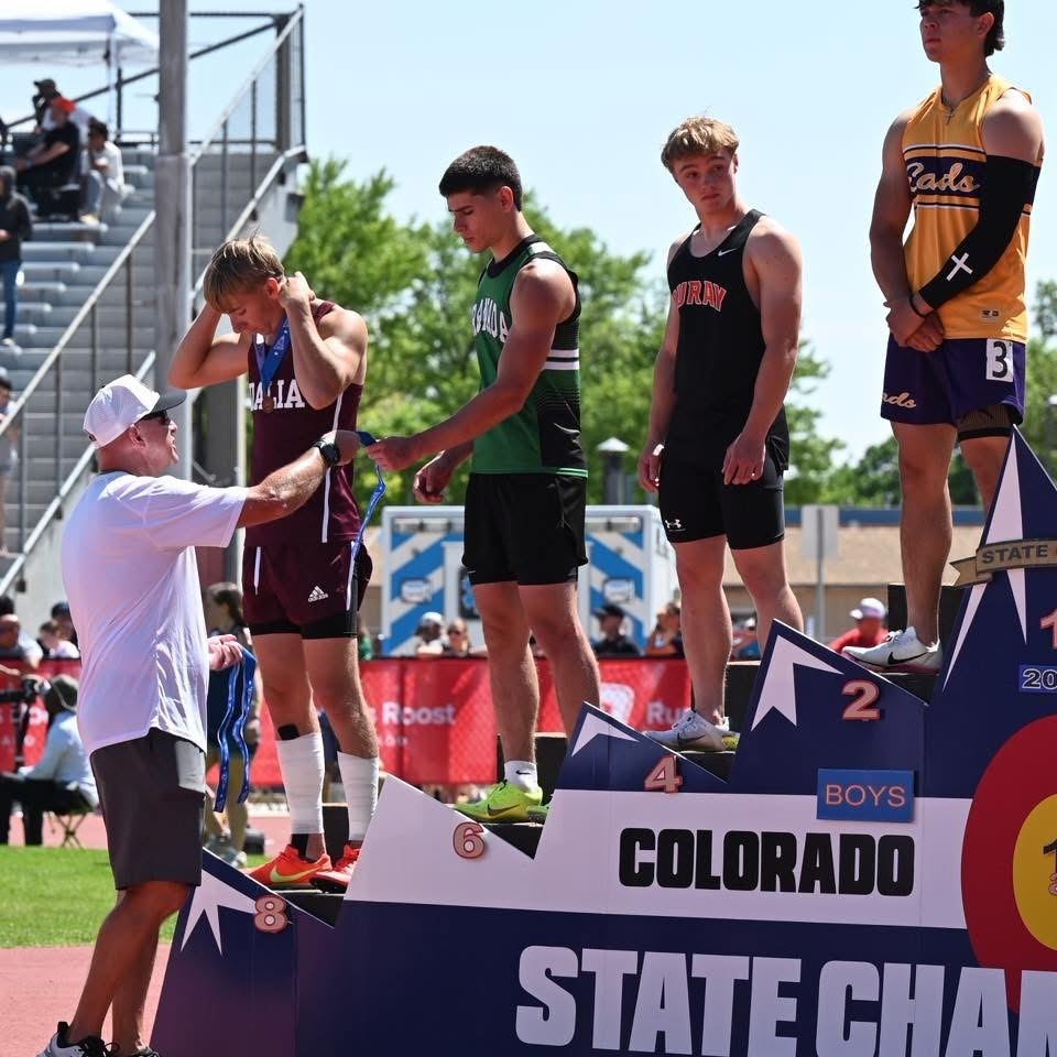 GRANADA BOBCATS AT STATE 🤍💚 Sebastian Pizarro capped off an incredible state track meet with a 6th place finish in the state finals, racing to an impressive time of 11.51! 🐾⚡ Against elite competition, Sebastian rose to the moment and delivered a performance that showcased his speed, preparation, and commitment throughout the season. Finishing among the top athletes in the state is an outstanding accomplishment for this Granada Bobcat! Congratulations, Sebastian! Your Bobcat family is celebrating you all the way home!