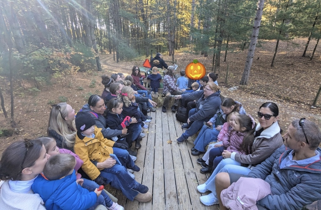 kids at the pumpkin patch