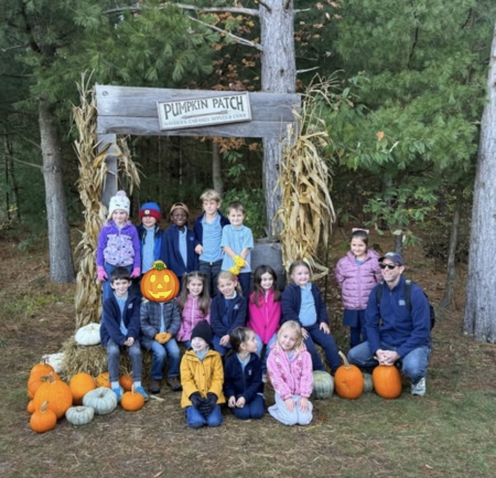 kids at the pumpkin patch