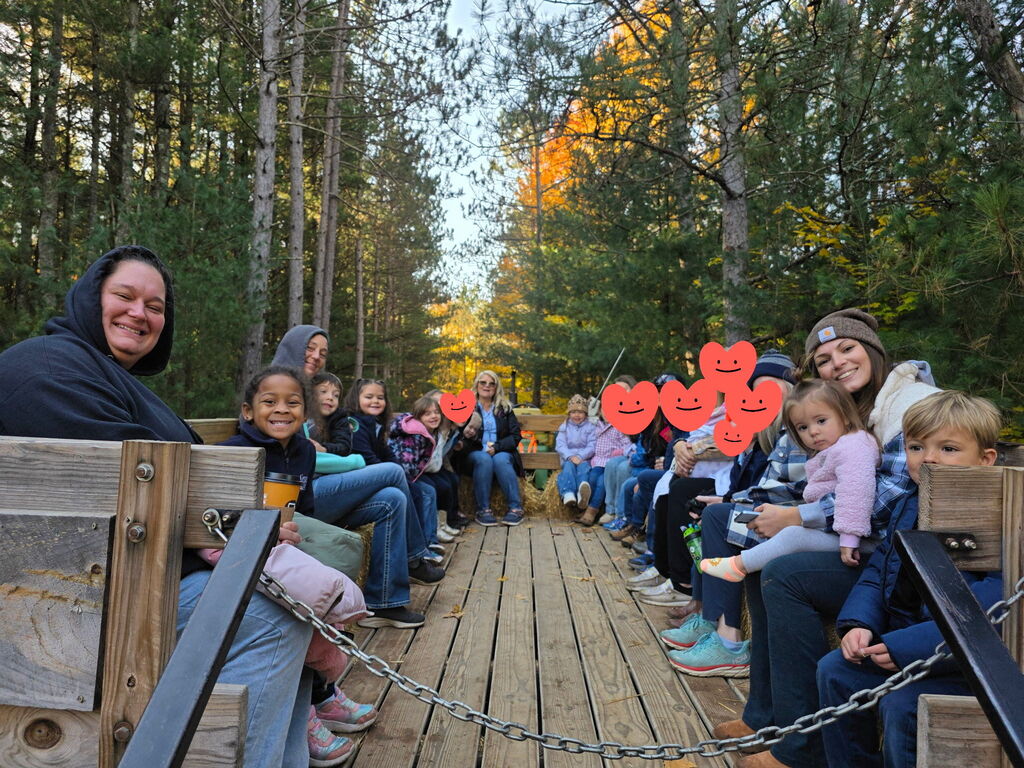 kids at the pumpkin patch