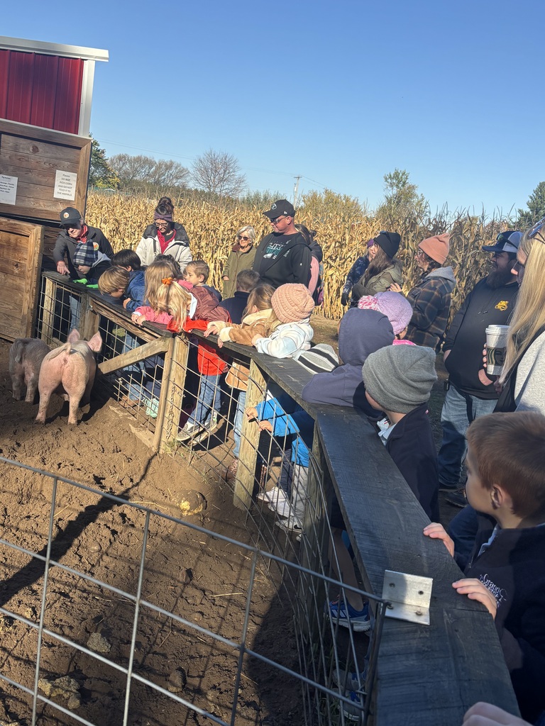 kids at the pumpkin patch