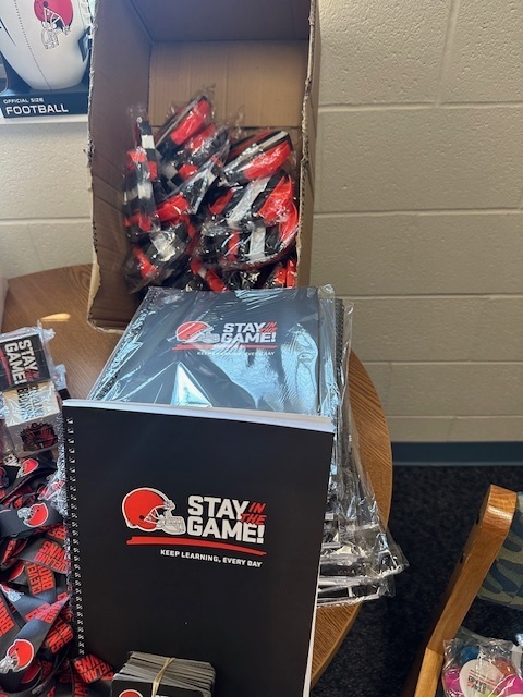 Browns notebooks and popits