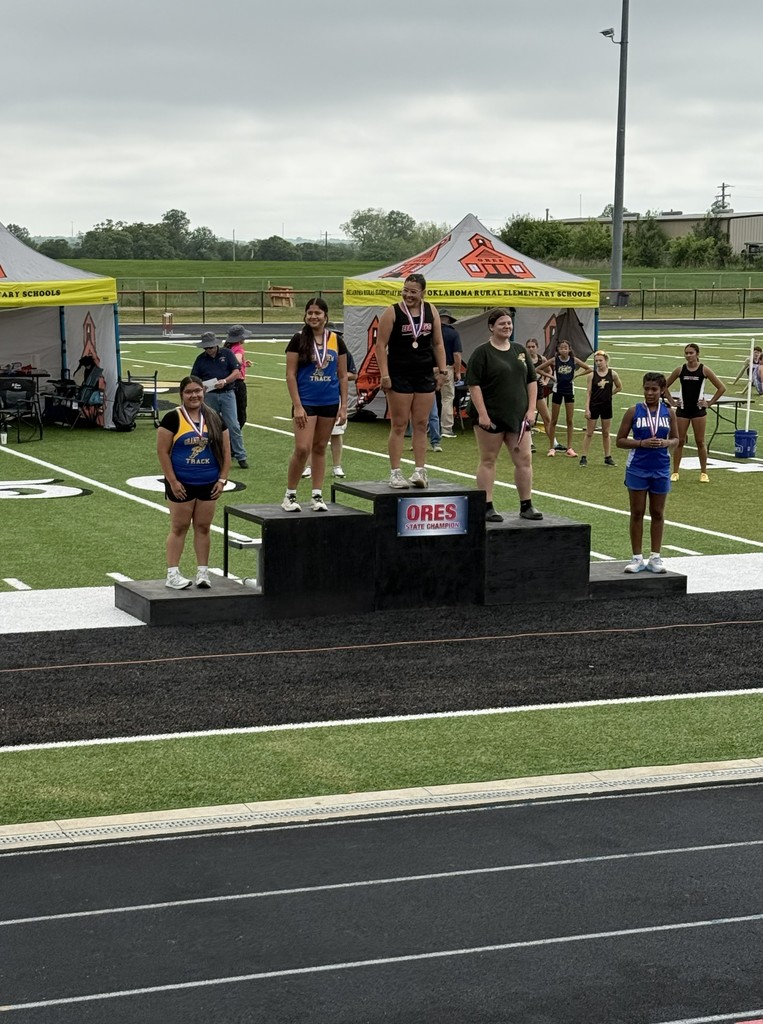 Kayla Barraza 2nd place in Discus  Kayla Hernandez 4th place in Discus