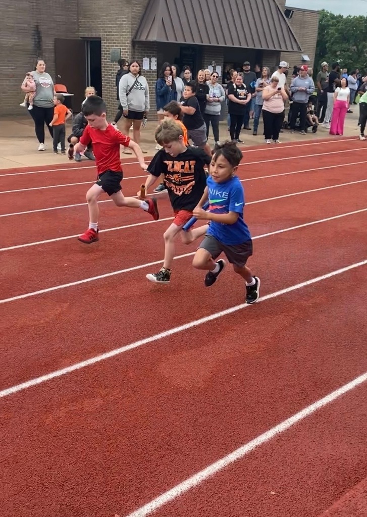 1st - 2nd track athletes 