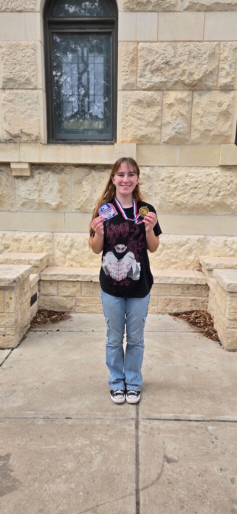 Lola Finch - 5th place at State in Copy Editing