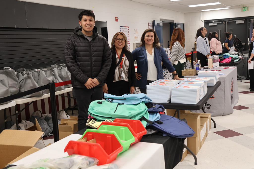 Pictures of GSD Literacy Night 11.12.25