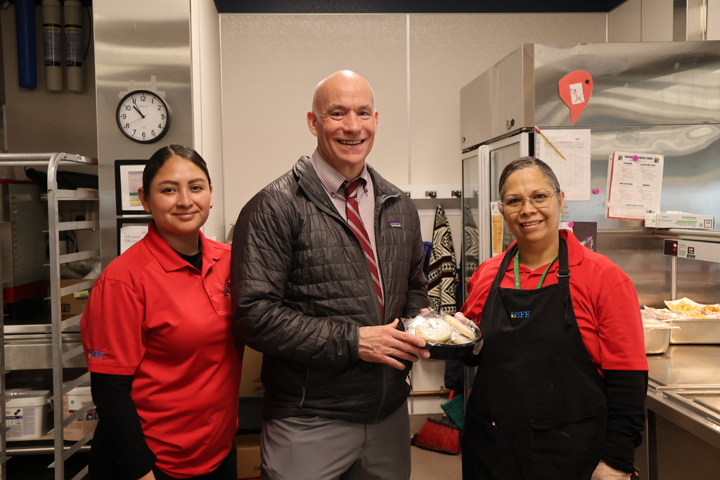 Dr. Hart with GMS Food Service Staff 