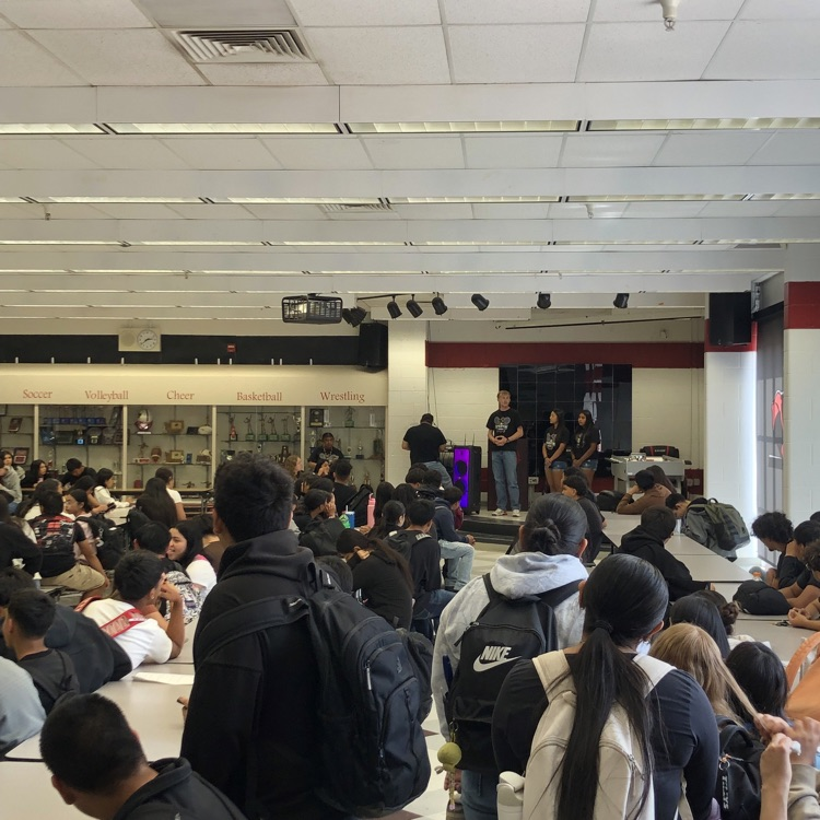 GHS gathers to send off tennis