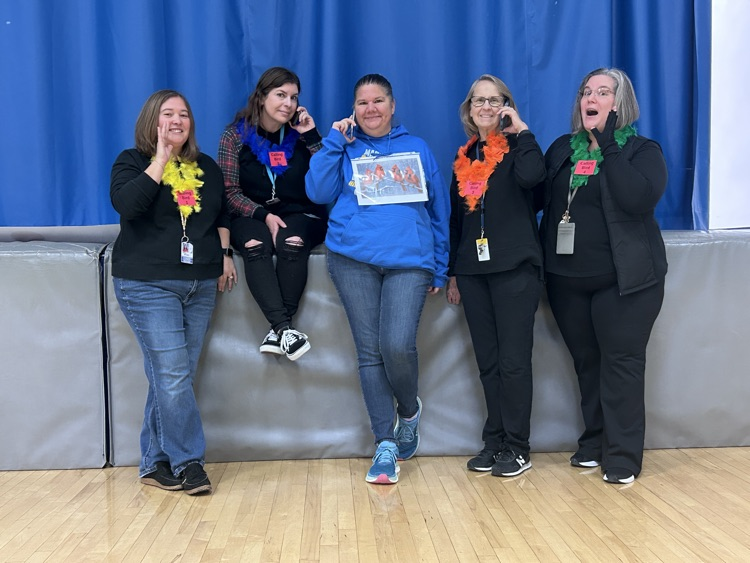 4 (or 5) calling birds