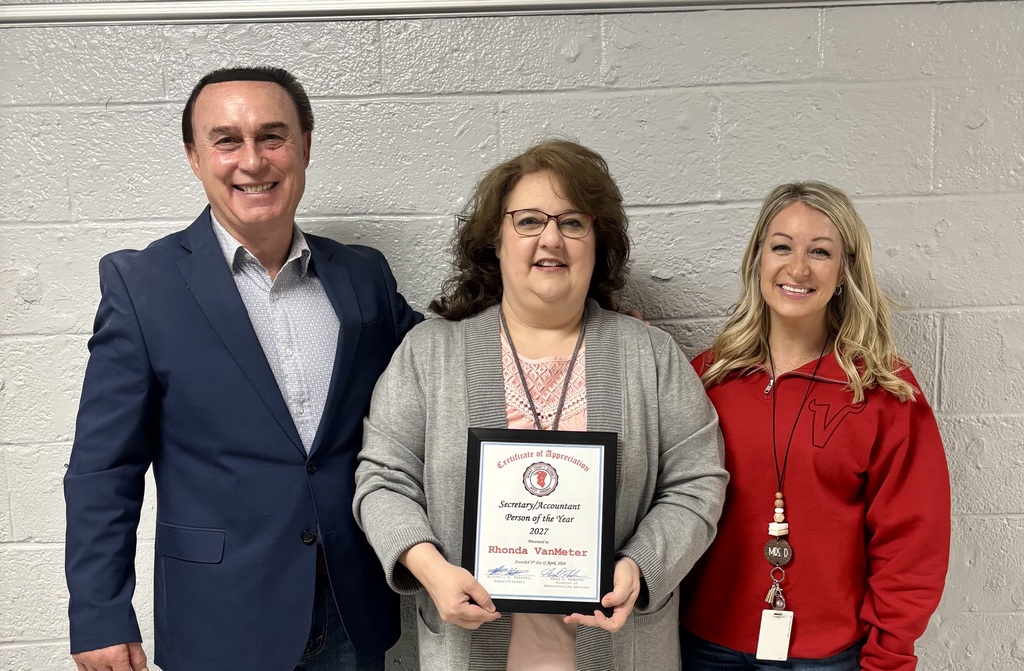 Congratulations to Rhonda VanMeter from MES for being recognized as the Secretary/Accountant of the Year 2027 for Grant County Schools. 