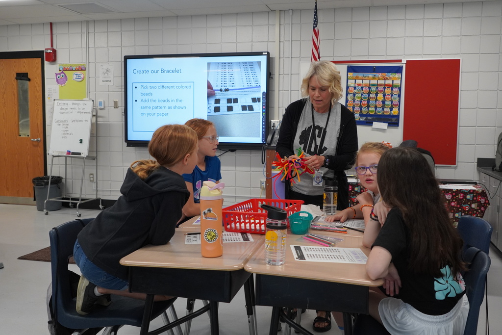 Choosing a pipe cleaner for Binary Bracelets