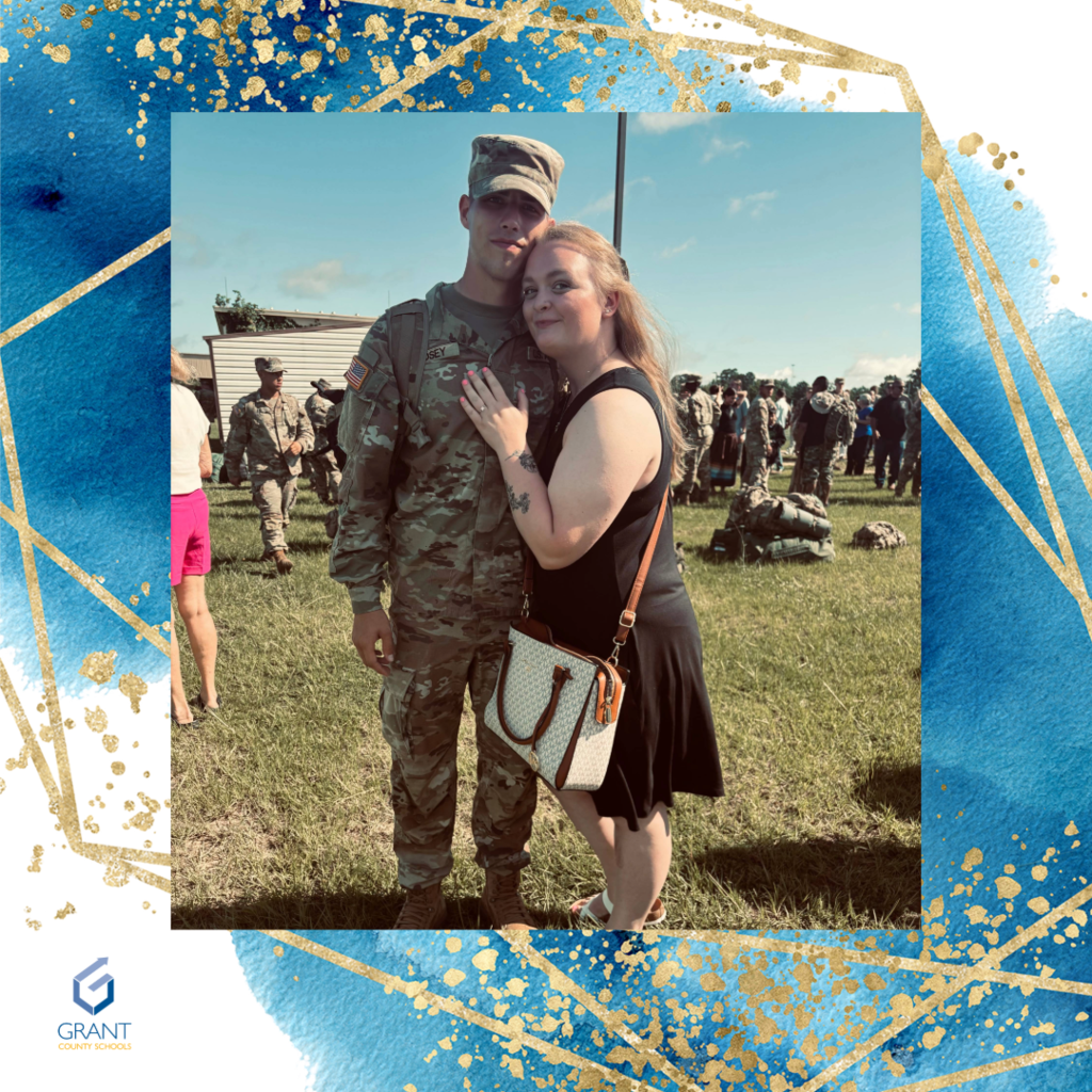 Military person with a woman.