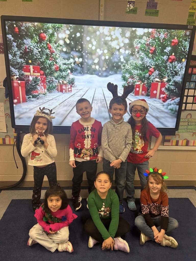 Reindeer Round Up 🎅🏻 (All Out Christmas Gear)