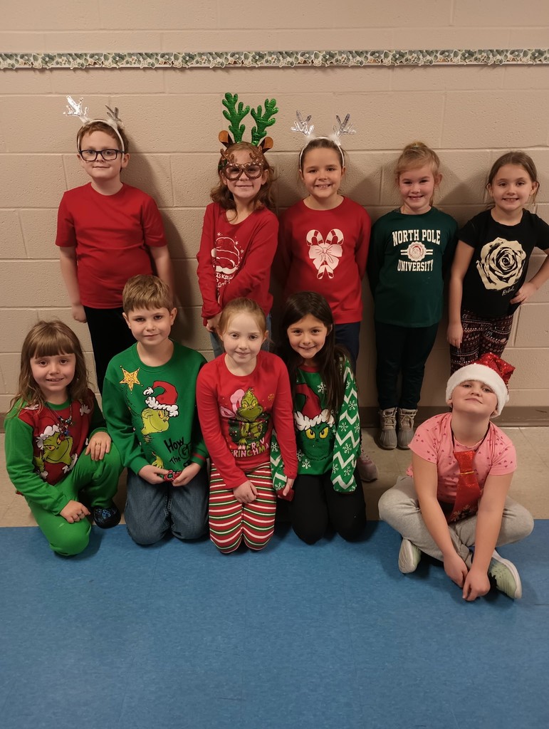 Reindeer Round Up 🎅🏻 (All Out Christmas Gear)