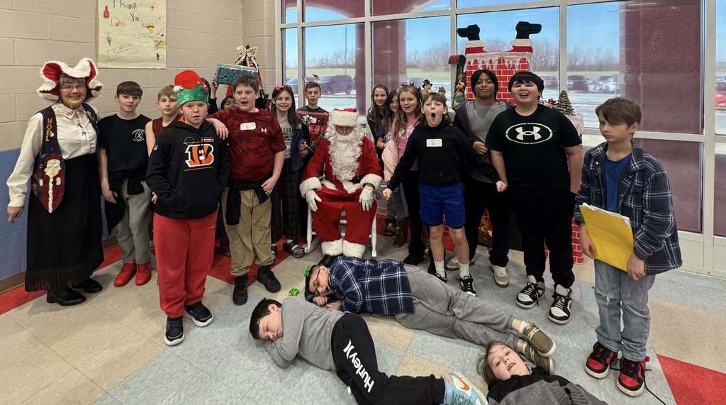 Reindeer Round Up 🎅🏻 (All Out Christmas Gear)