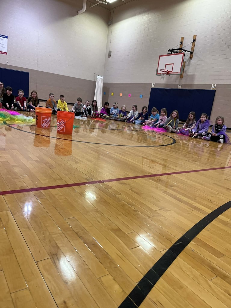 2/27 Band in a Bus 🎶 (during specials)