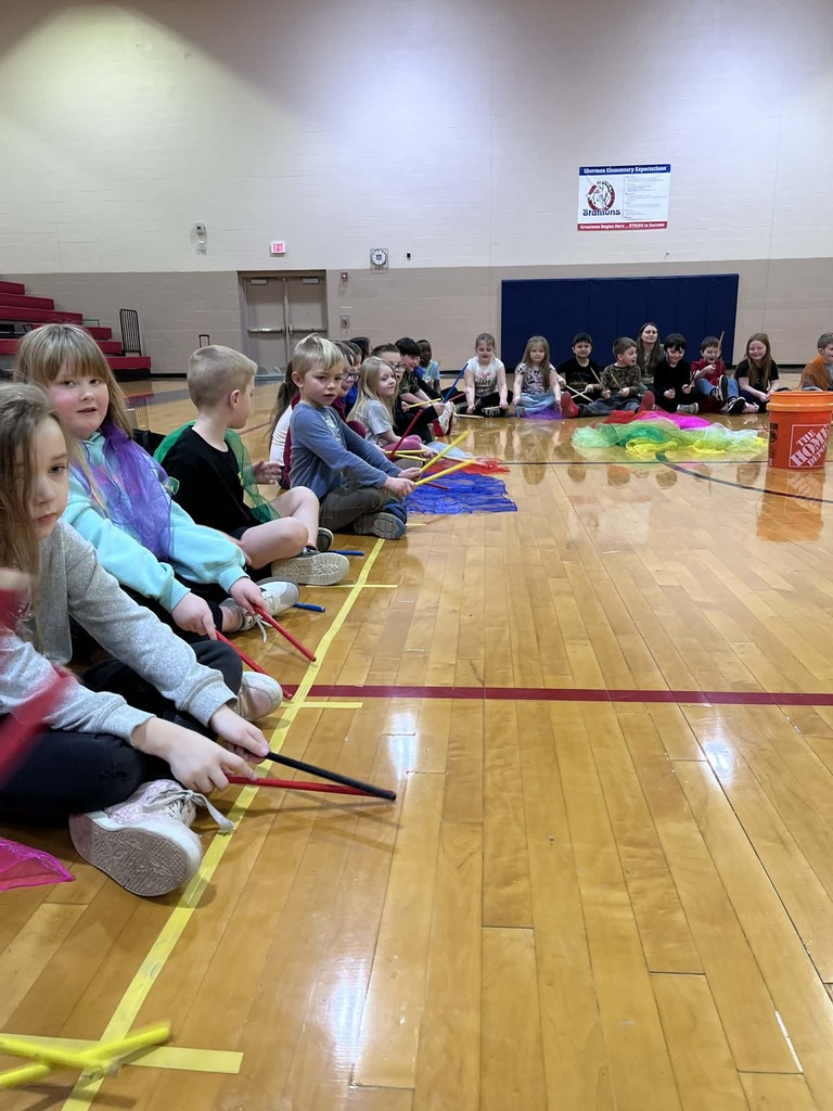2/27 Band in a Bus 🎶 (during specials)
