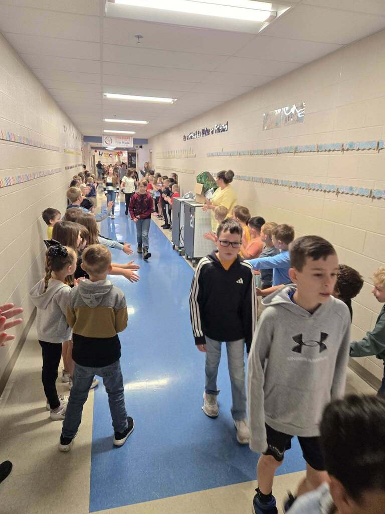 Fifth grade walk through ❤️💙