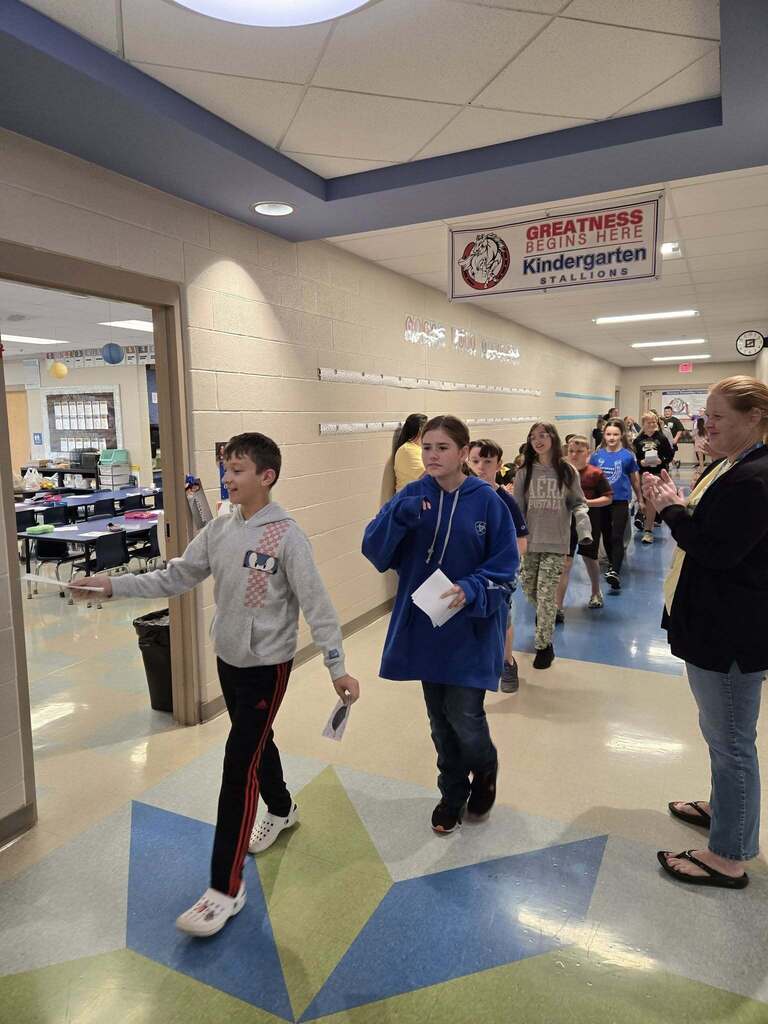 Fifth grade walk through ❤️💙