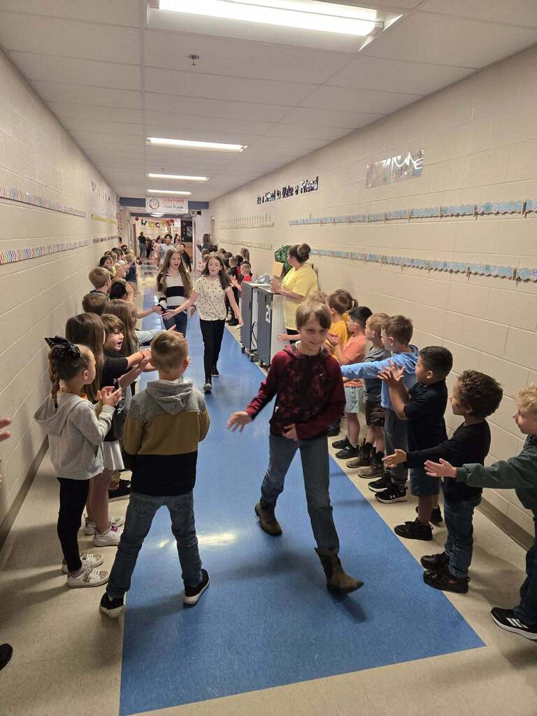Fifth grade walk through ❤️💙