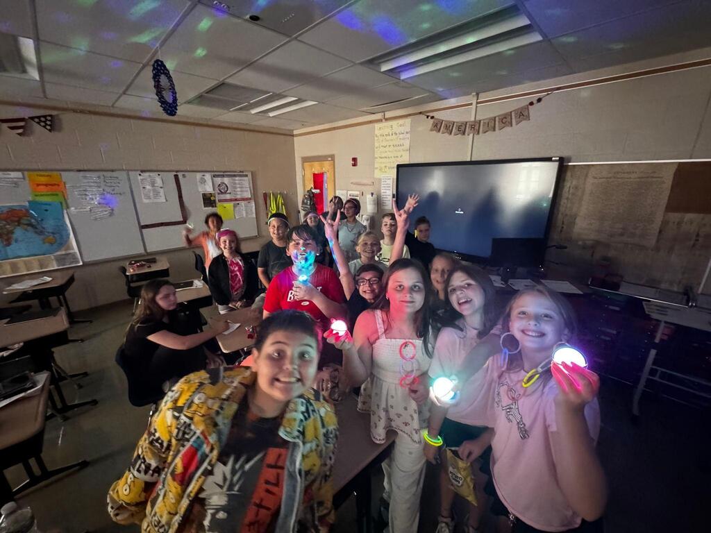 glow day