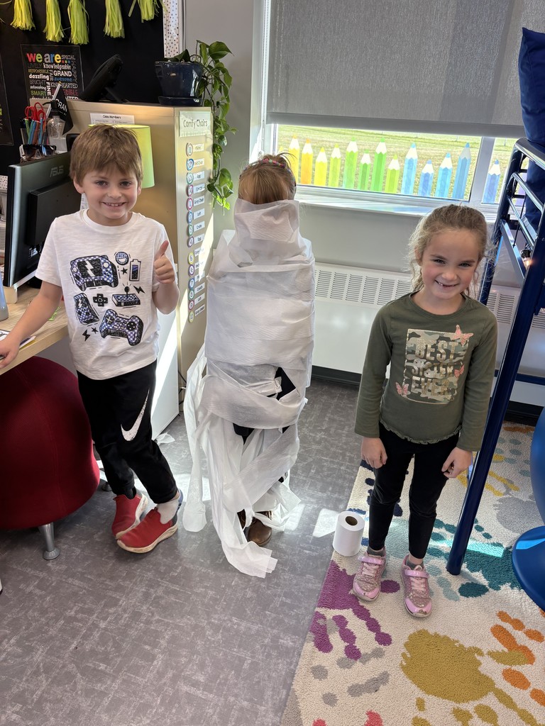 Halloween Week at GES