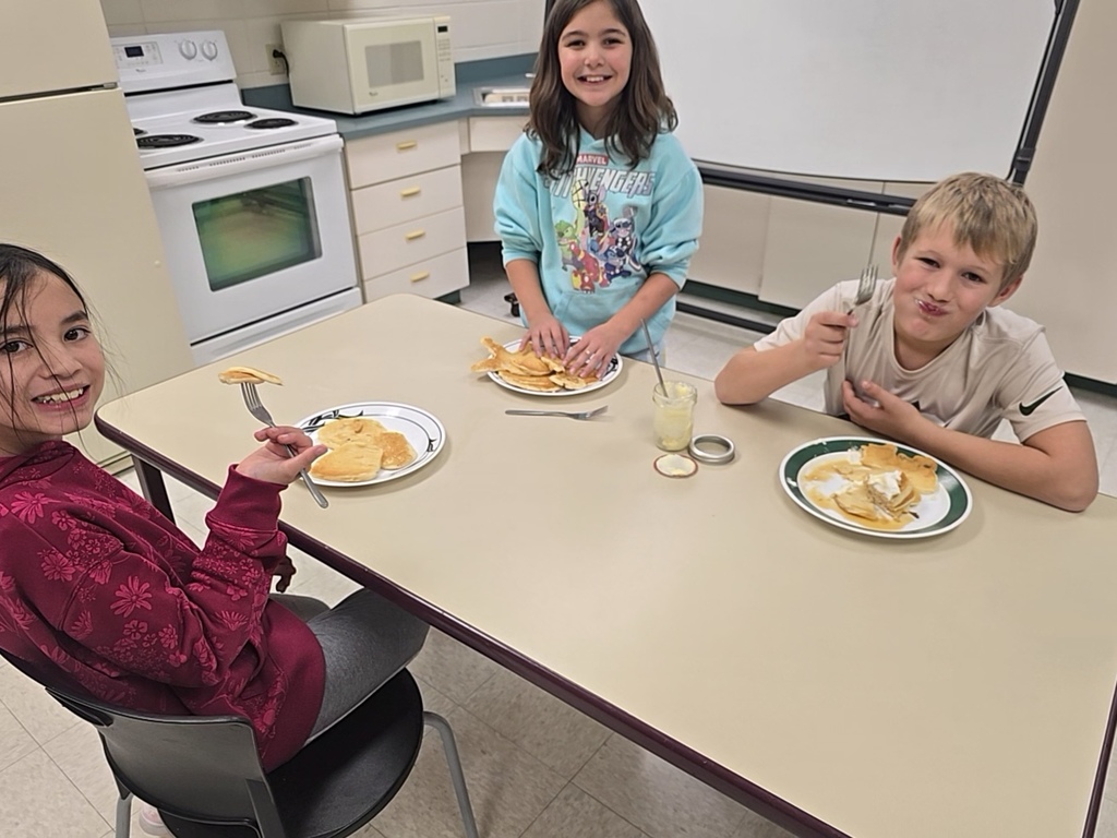 20251125_140544(0) - Kendra Kurkowski