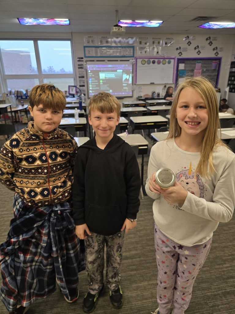 20251125_085259 - Kendra Kurkowski (1)