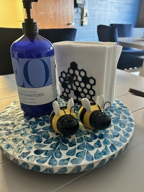 Close up of center piece of MJT teacher lounge makeover