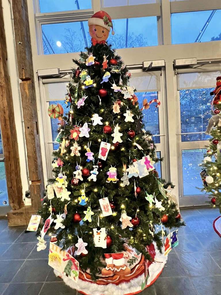 PTO decorated tree at the Slate Valley Museum with MJT and GES gingerbread people
