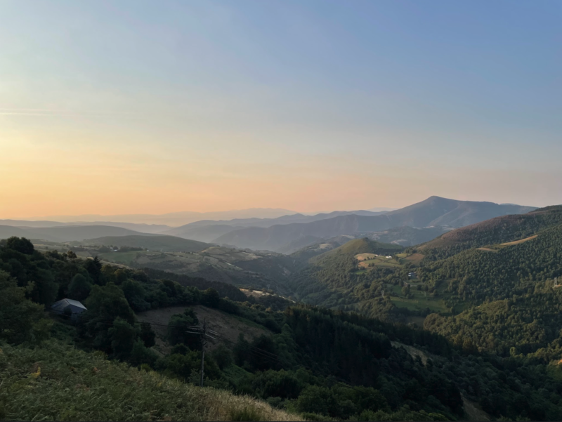 Mr. Ward's picture - Camino trail through mountains