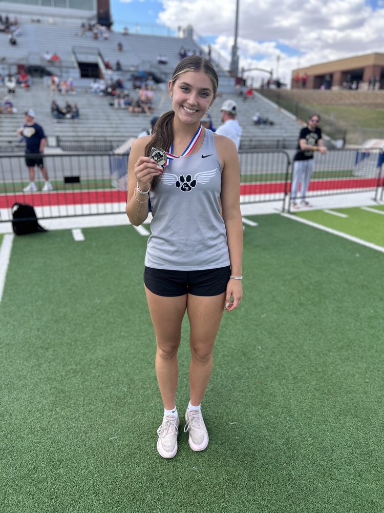 Audrey Popp with her silver medal at regionals